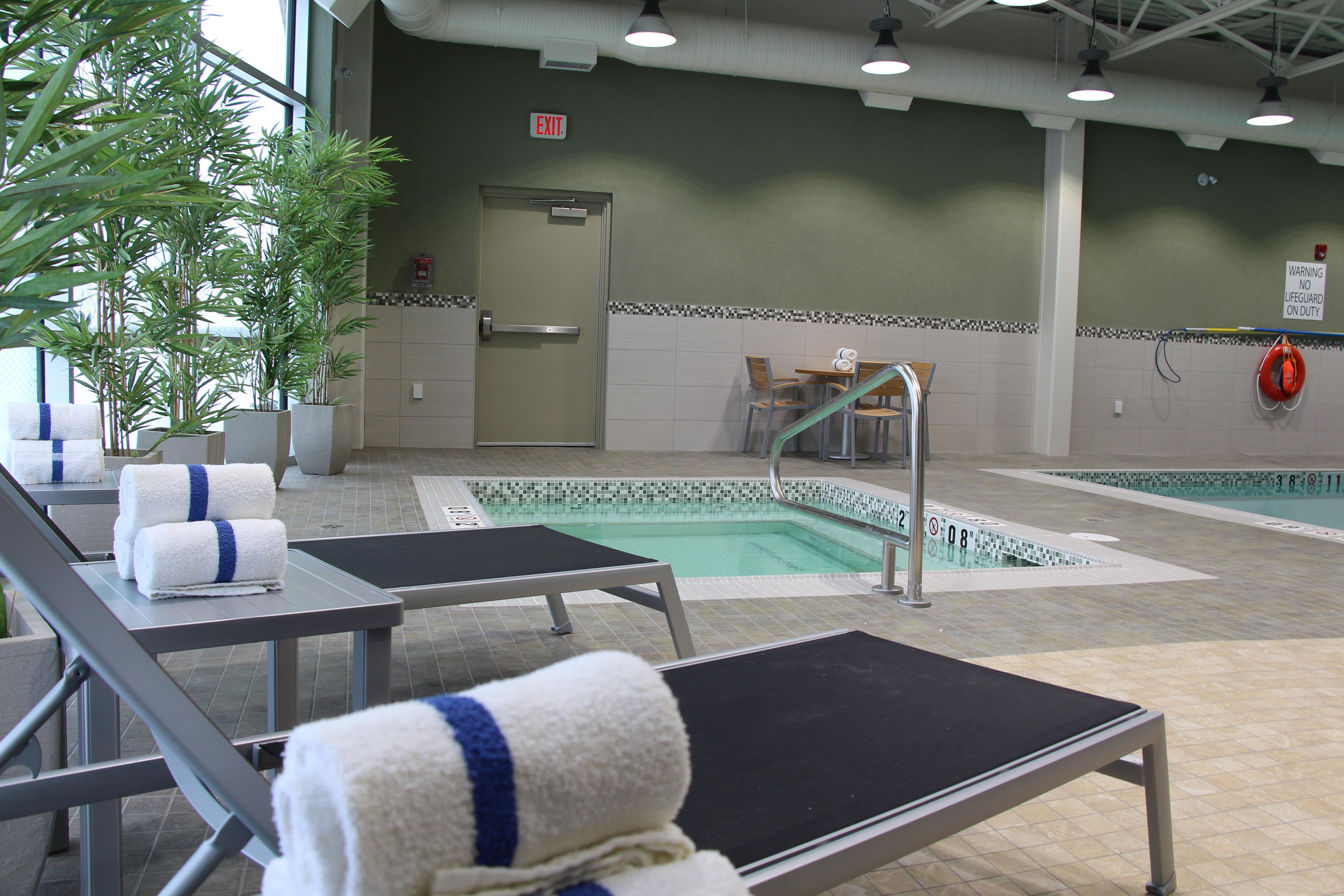 Holiday Inn Express & Suites Cold Lake By Ihg Kültér fotó