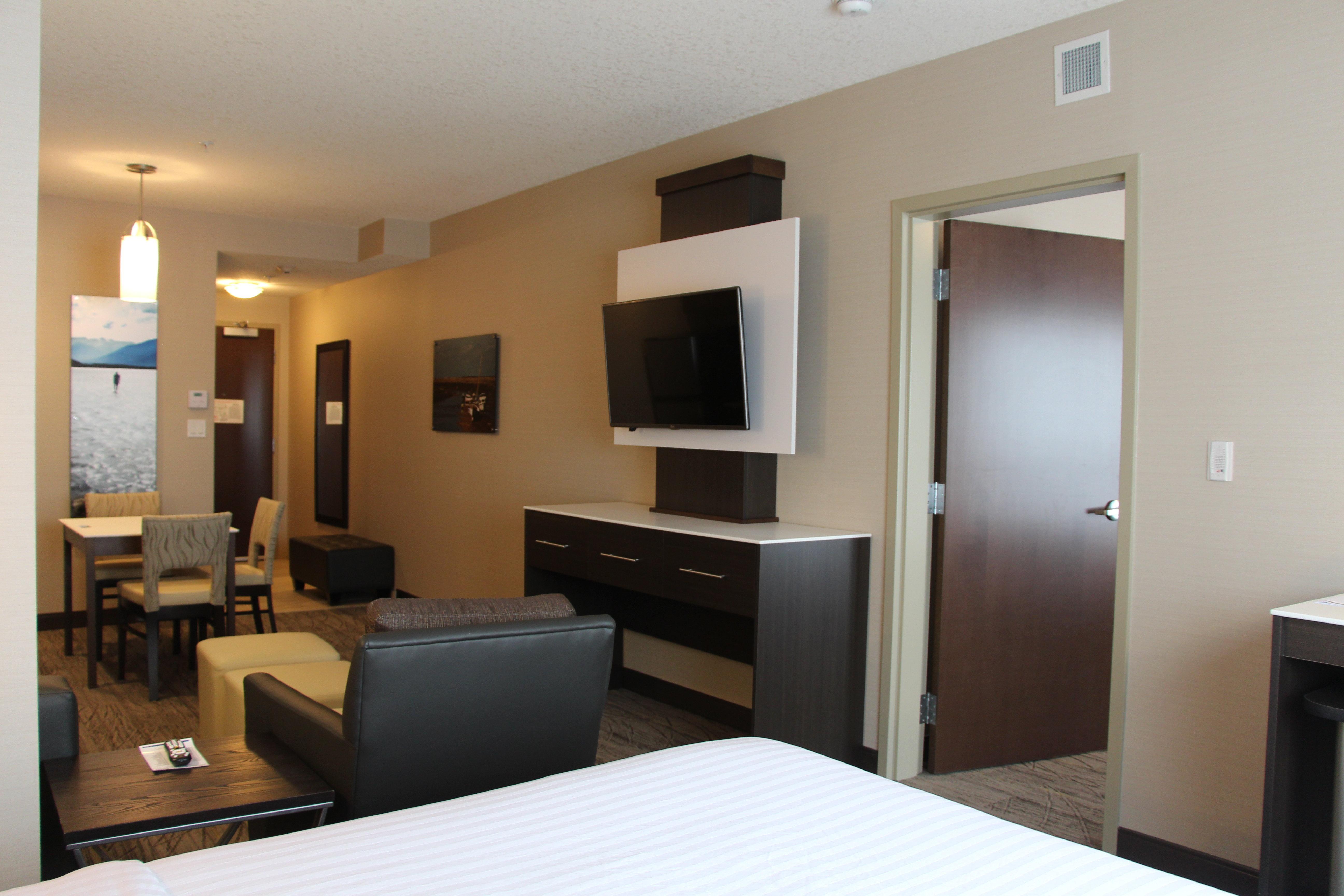 Holiday Inn Express & Suites Cold Lake By Ihg Kültér fotó