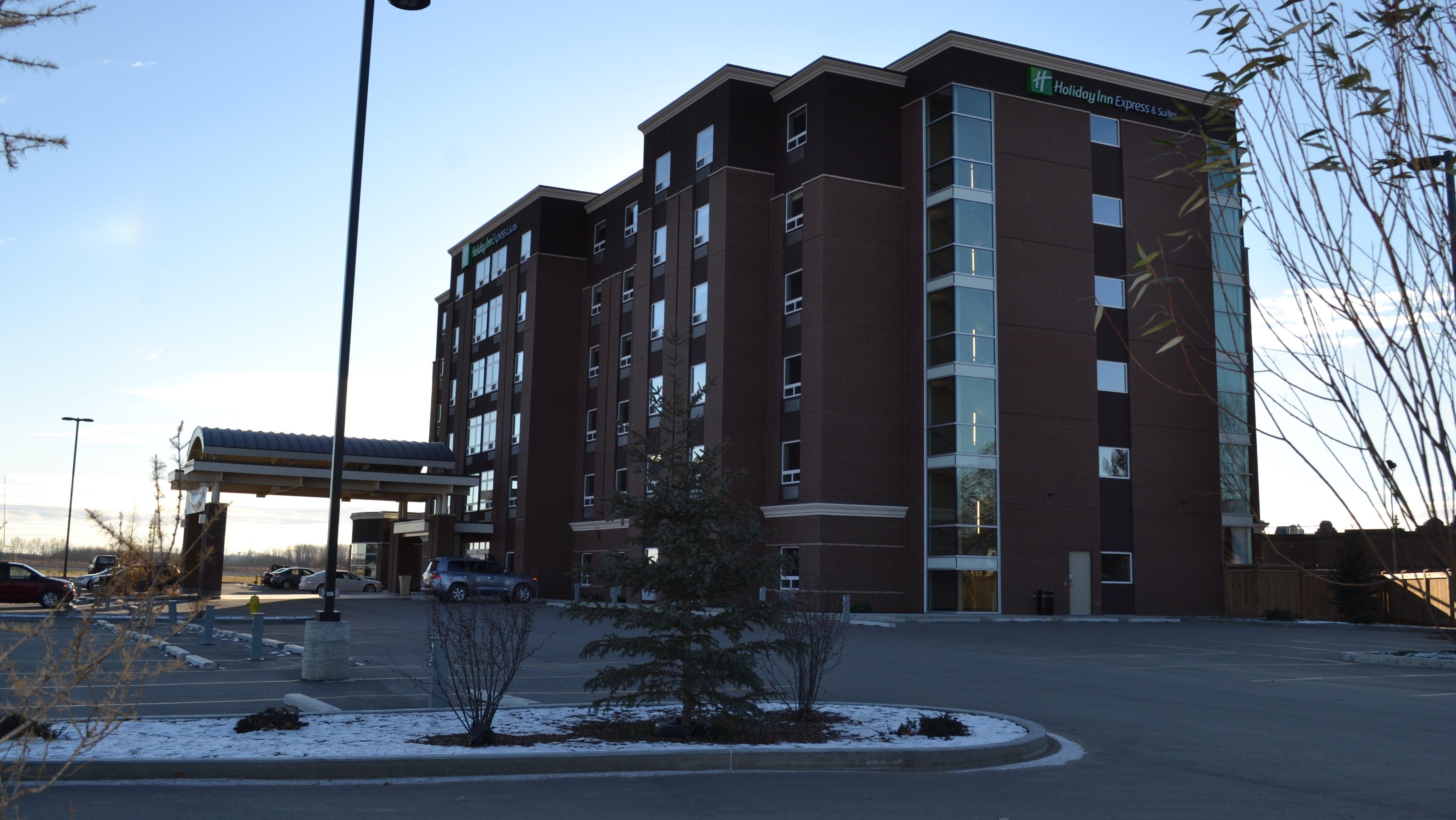 Holiday Inn Express & Suites Cold Lake By Ihg Kültér fotó