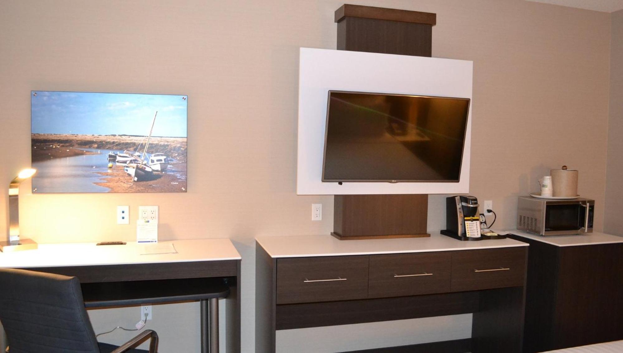 Holiday Inn Express & Suites Cold Lake By Ihg Kültér fotó
