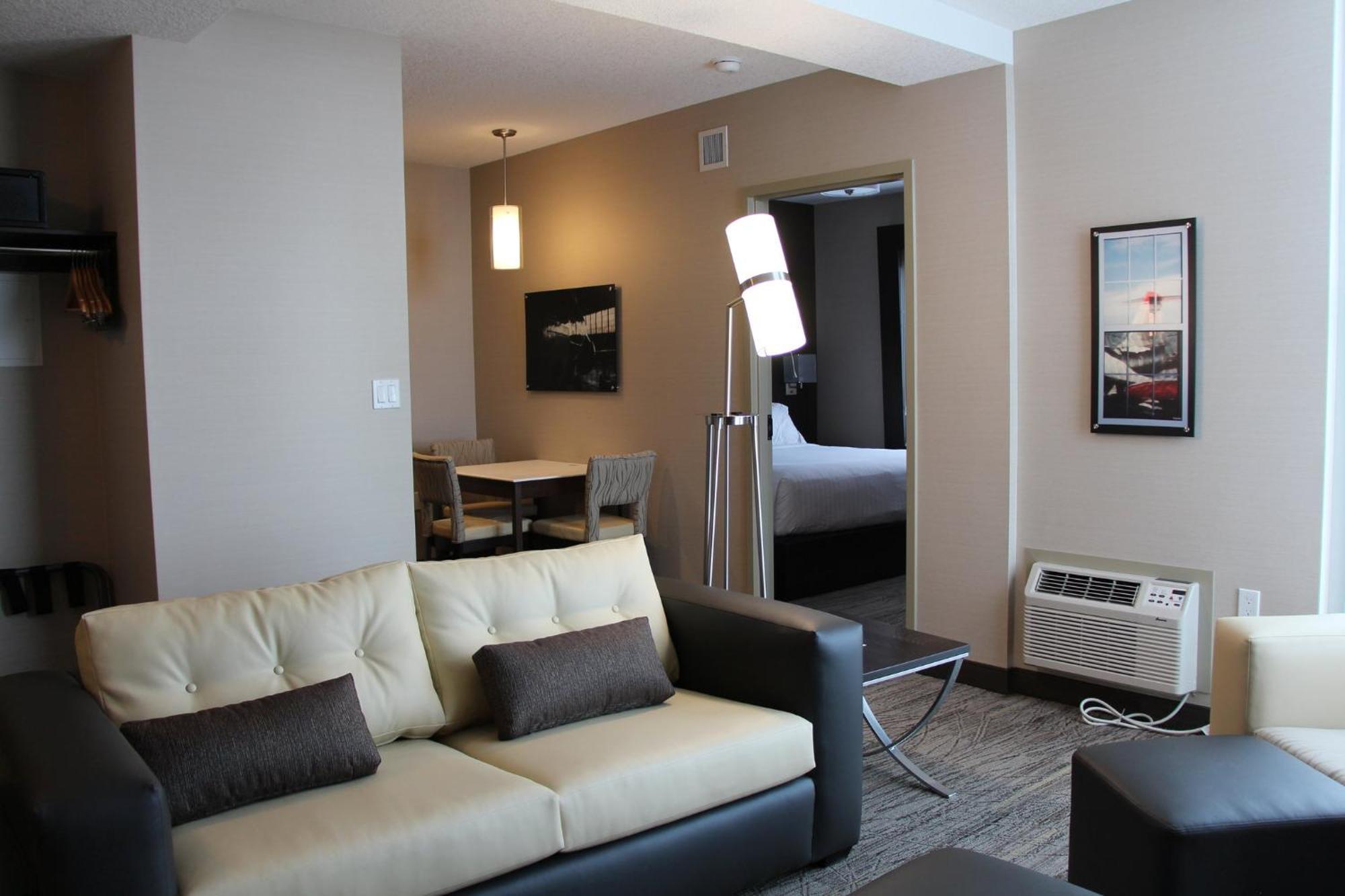 Holiday Inn Express & Suites Cold Lake By Ihg Kültér fotó